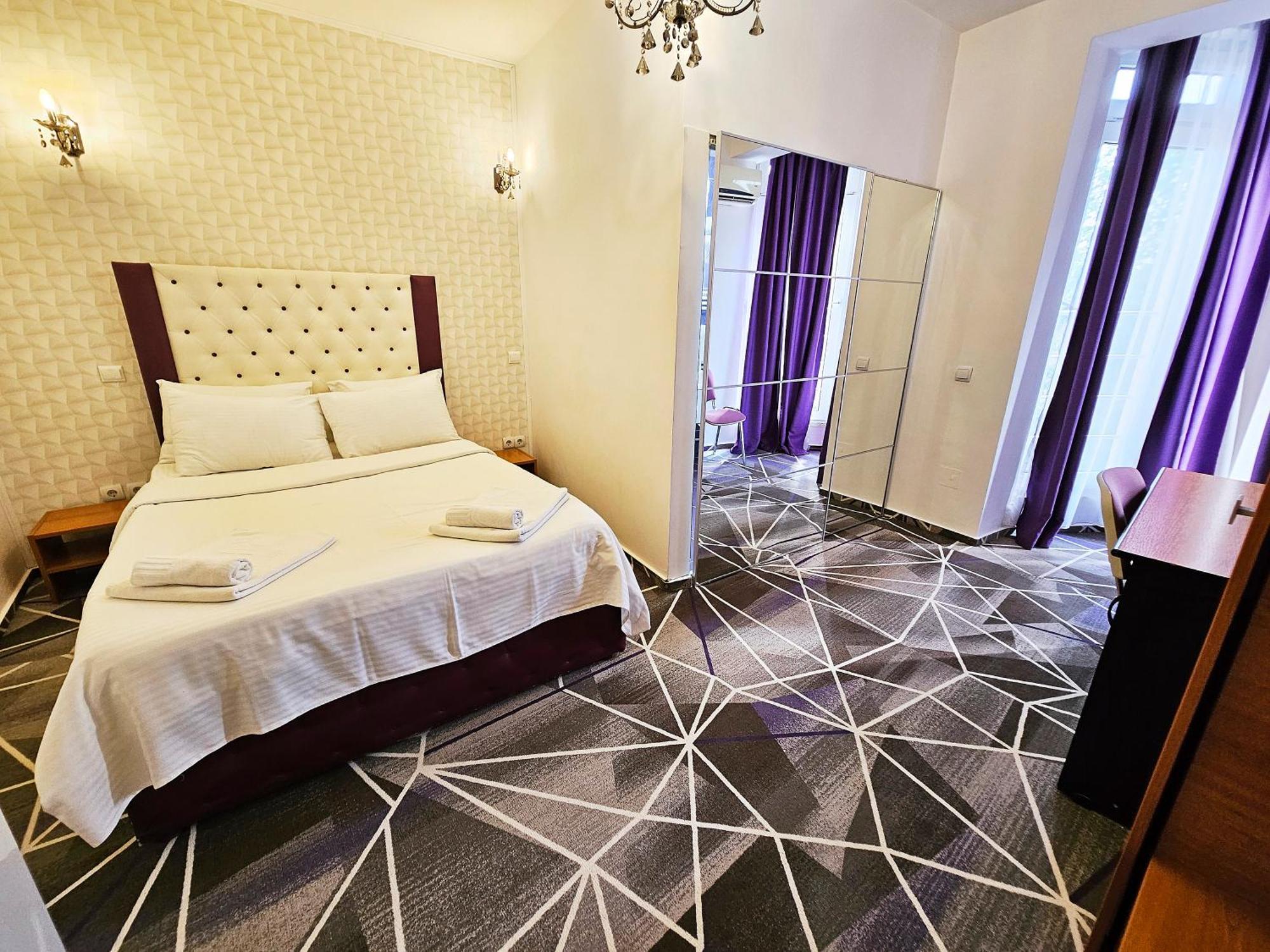 Iris Boutique Therme & Bucharest Otopeni Airport Exterior photo
