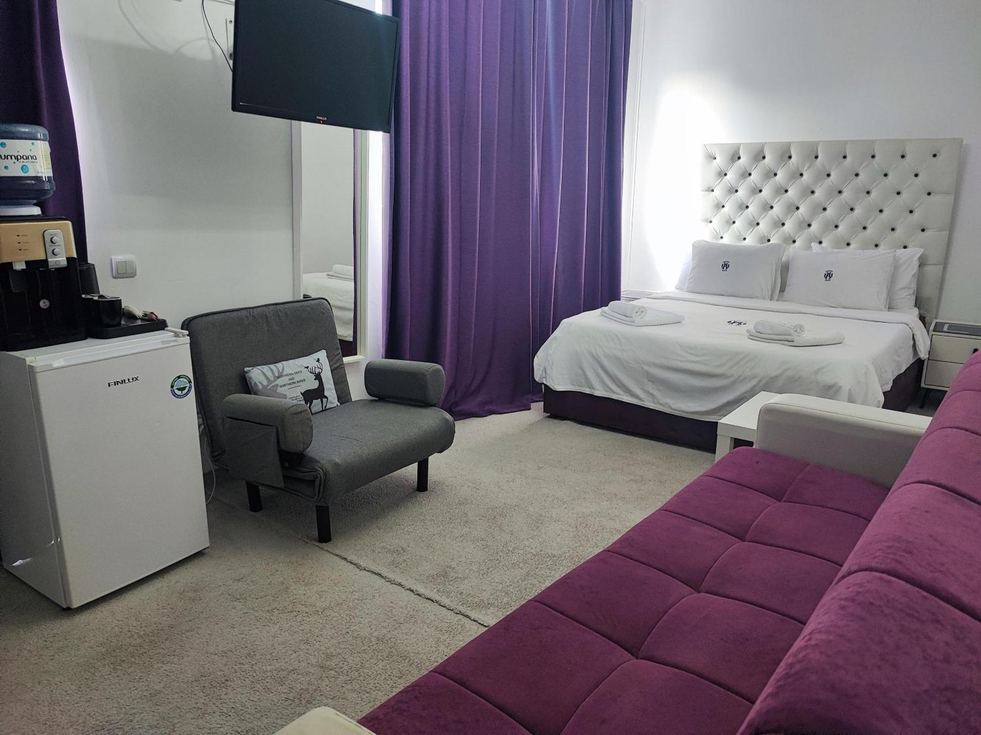 Iris Boutique Therme & Bucharest Otopeni Airport Exterior photo