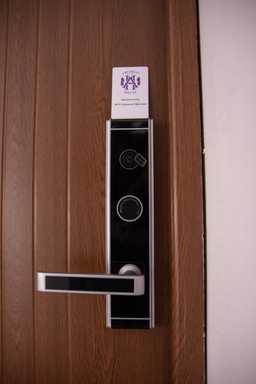 Iris Boutique Therme & Bucharest Otopeni Airport Exterior photo