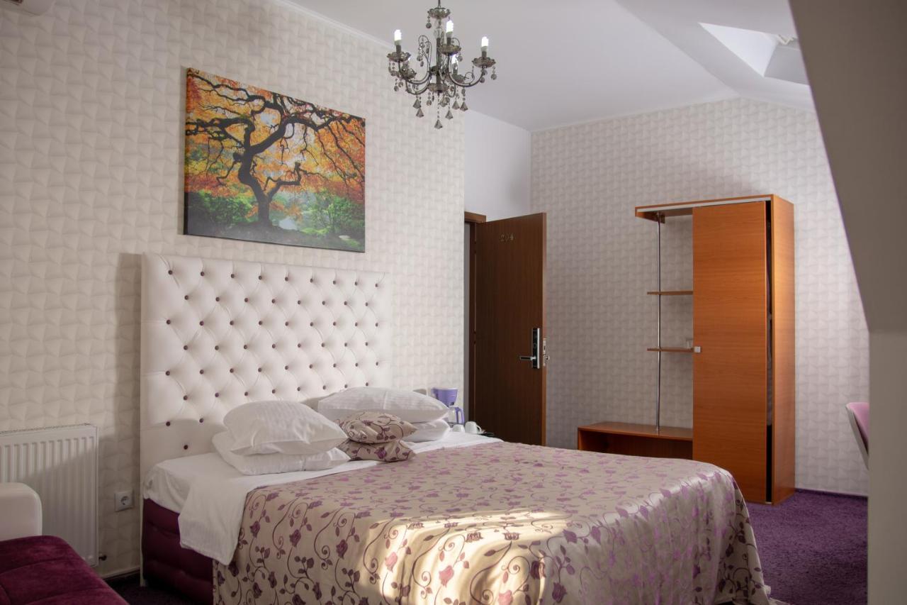 Iris Boutique Therme & Bucharest Otopeni Airport Exterior photo