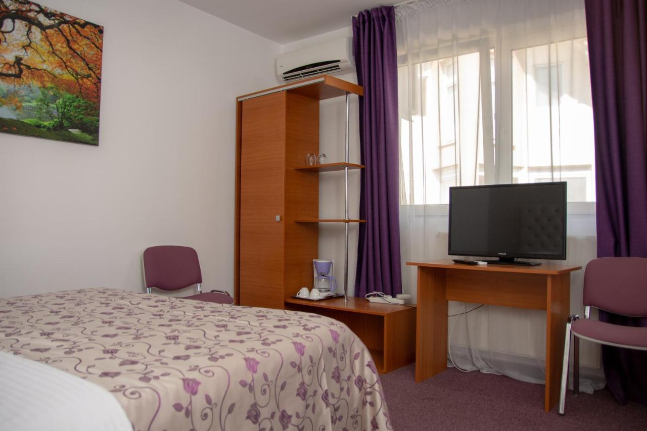 Iris Boutique Therme & Bucharest Otopeni Airport Exterior photo